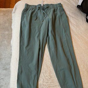 LuluLemon Stretch High Rise Jogger Full Length - Size 8